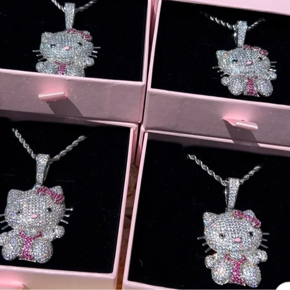 Hello kitty necklace, hello kitty pendant, hello kitty jewelry - Picture 10 of 10